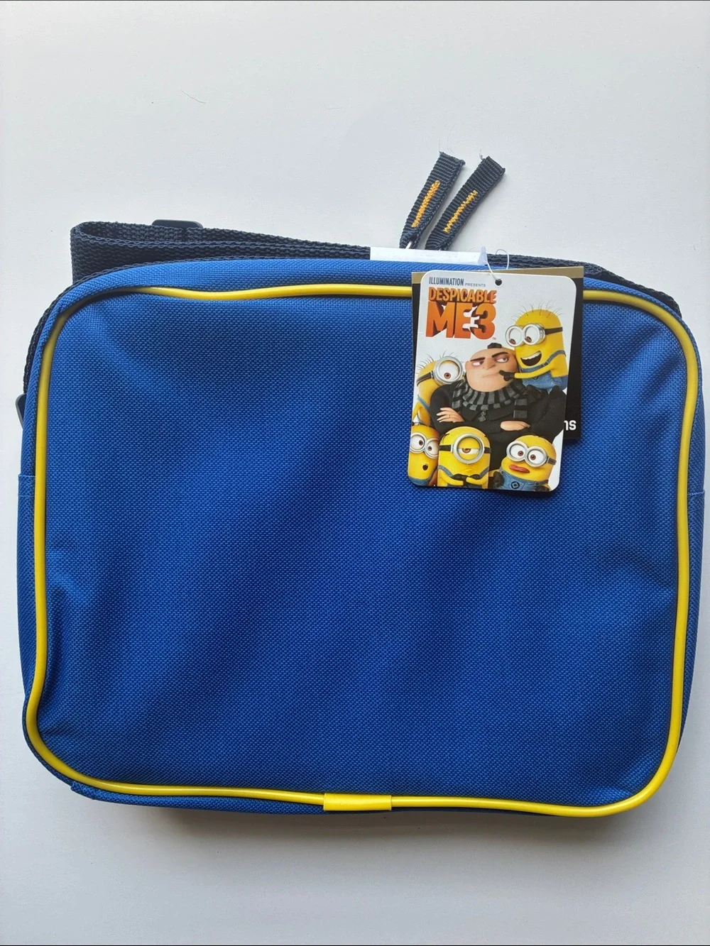 Universal Blue and Yellow Kids Lunch Bag with Minion Characters